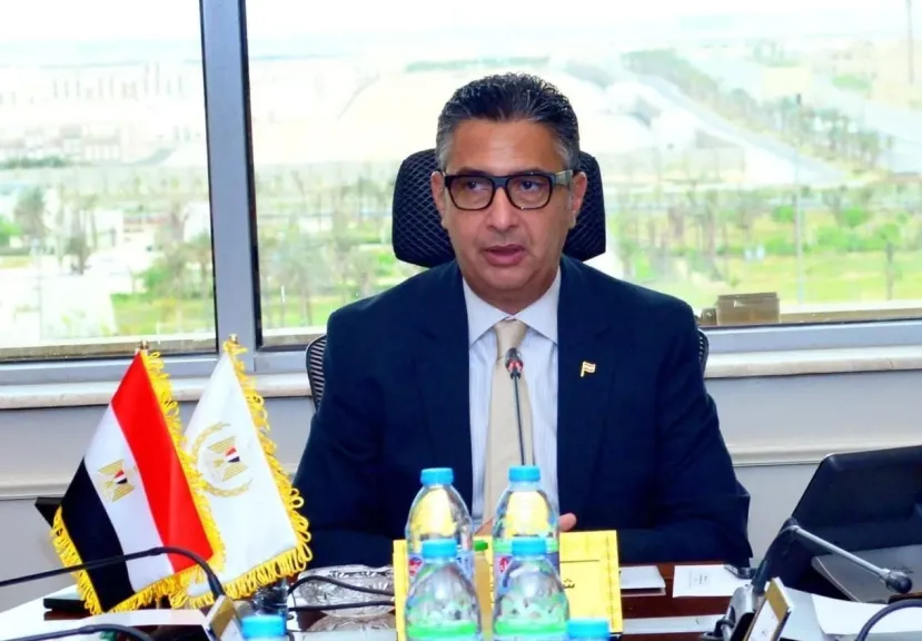  وزير التموين