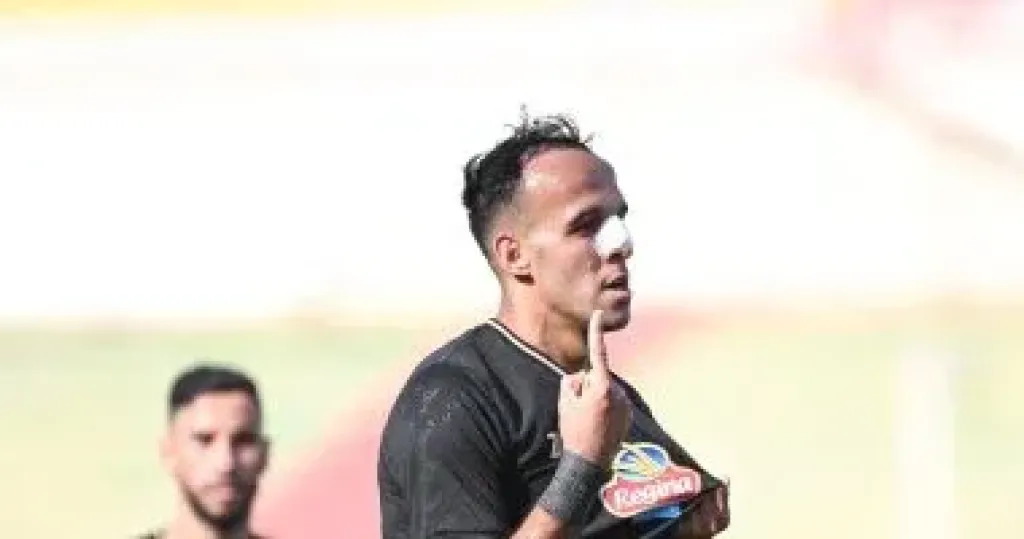 ناصر منسي  