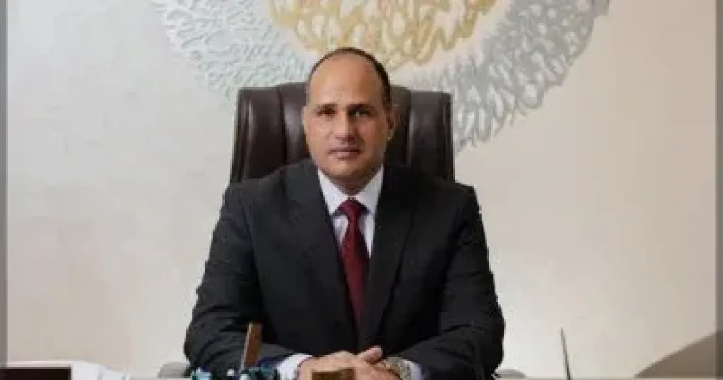 رئيس الأعلى للأمناء والمعلمين