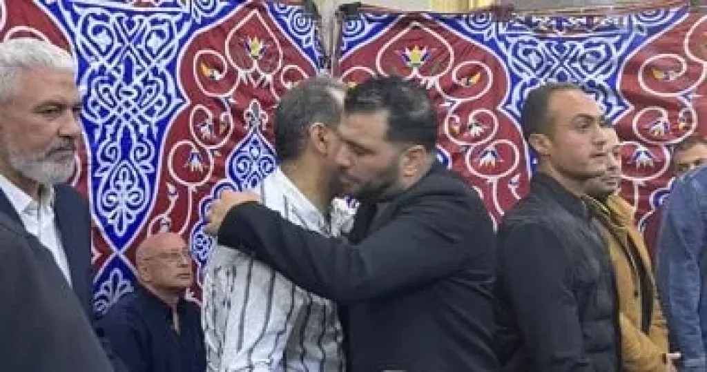 عماد متعب نجم الاهلى ومنتخب مصر السابق