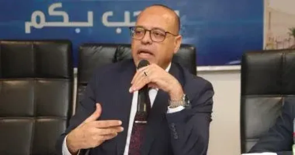 وزير العمل 