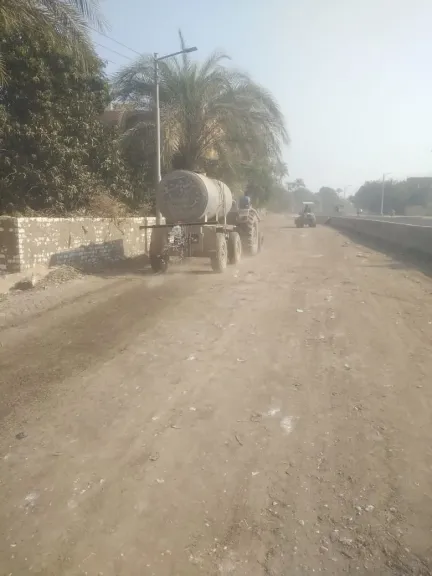 جانب من متابعه 