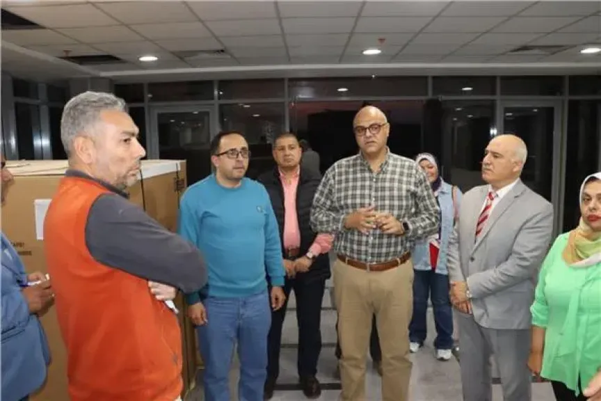 المهندس أيمن عطية يتفقد أعمال التجهيزات النهائية بمستشفى طوخ المركزي