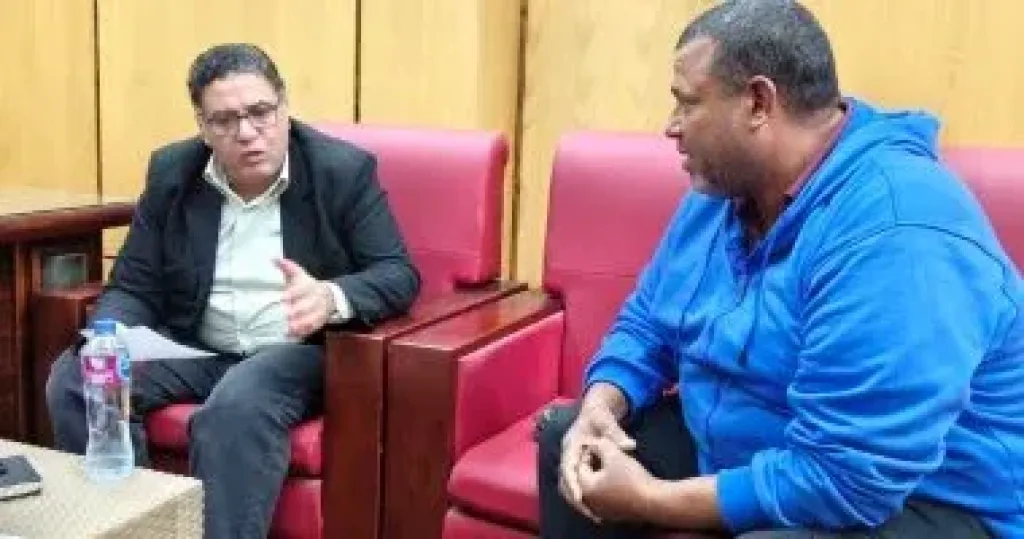 مواطن يزعم عن عدم حصوله على الحد الأدنى للأجور