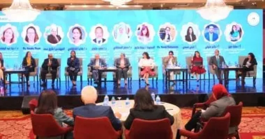 الجلسة الحوارية الرئيسية لأعمال اللقاء التشاورى لمساندة وتطوير الحضانات