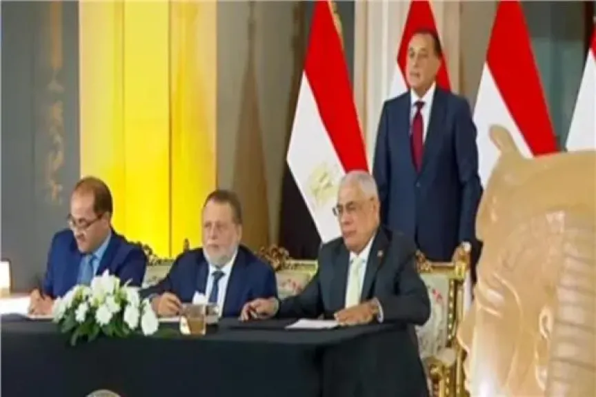النائب العام خلال مراسم فعاليات تسليم سبائك ذهبية لـ البنك المركزي