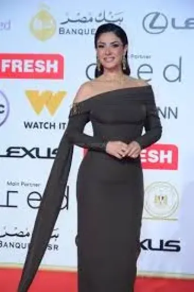 الفنانه بسمه