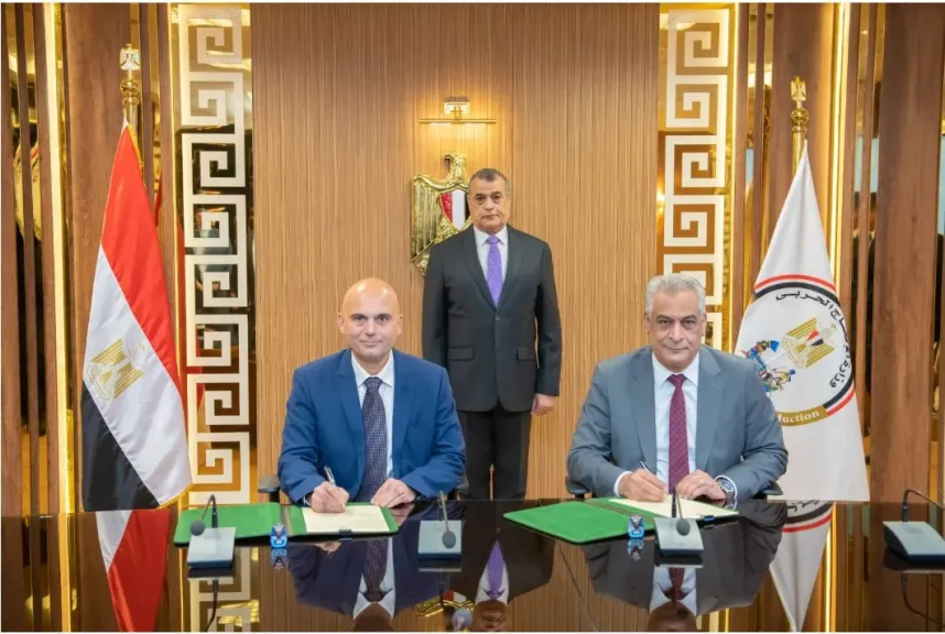 جانب من توقيع مذكرة التفاهم 