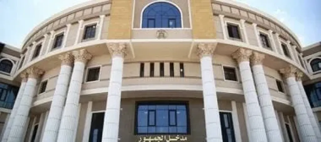 الإدارية العليا 