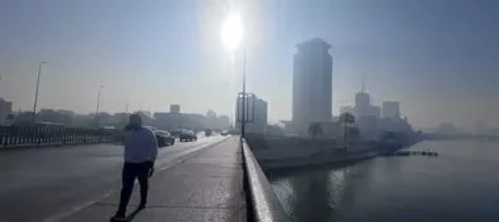 موجة حارة 
