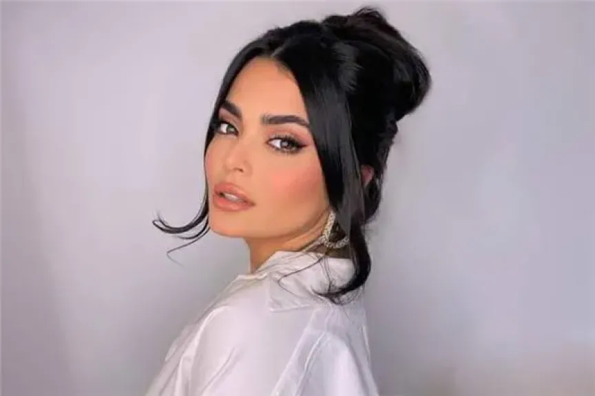 أسماء جلال