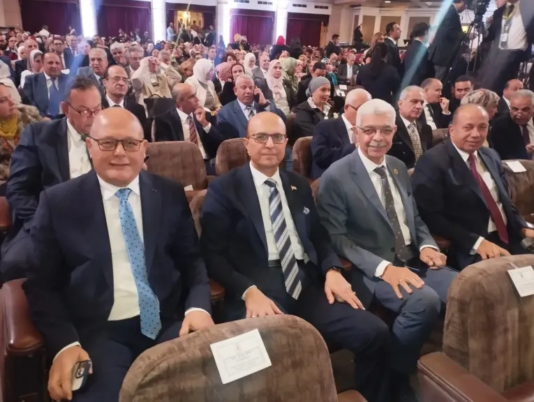 رئيس جامعة أسيوط 