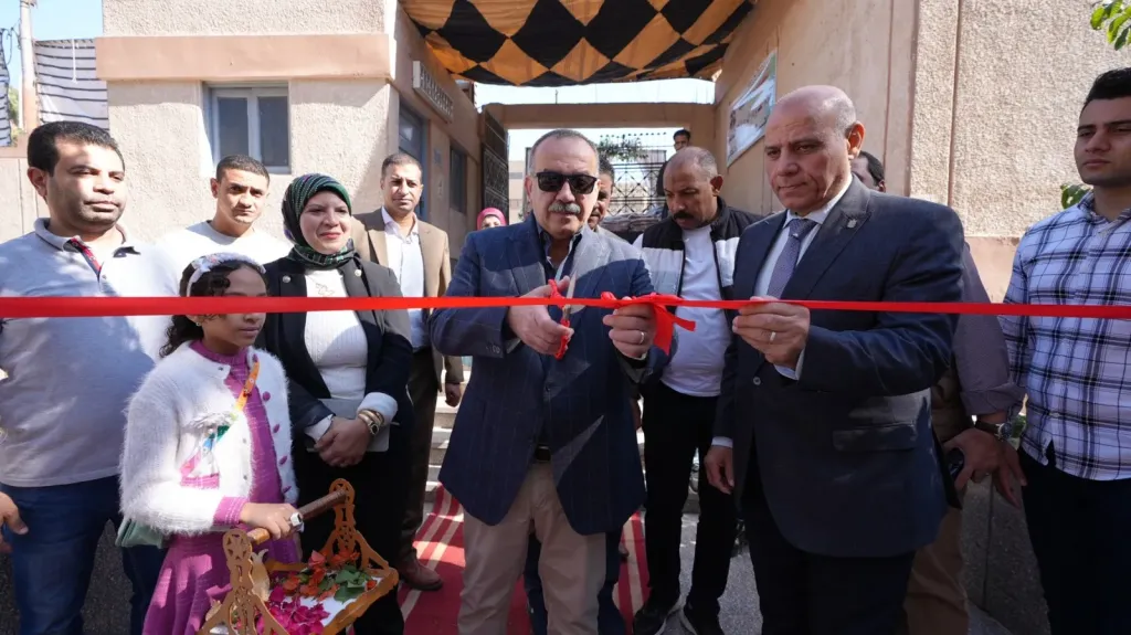 محافظ أسيوط 