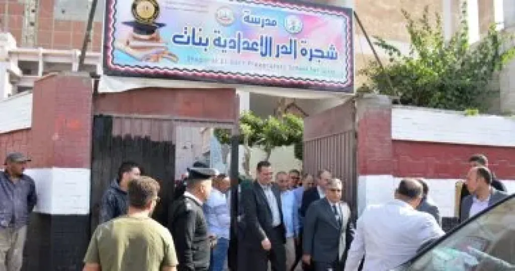 محافظ الدقهلية يتفقد استعدادات اللجان الانتخابية