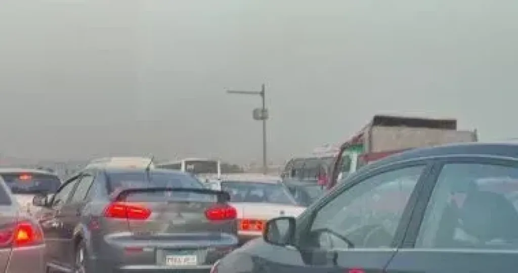 النشرة المرورية