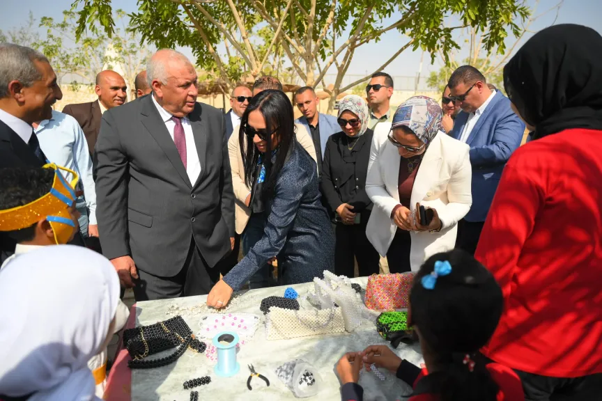 زيارة وزيرة التضامن 