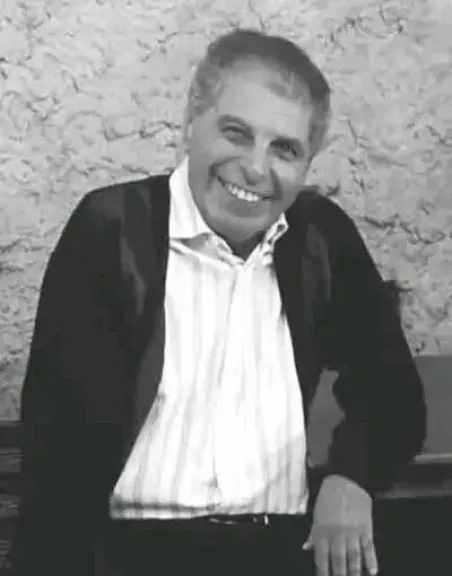 الفنان نور الدين بن عياد