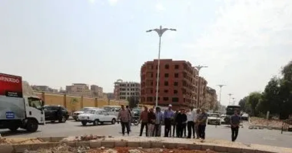 جانب من جولة محافظ أسوان