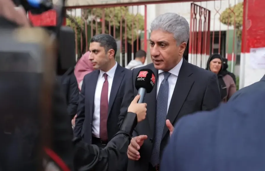 وزير السياحة 