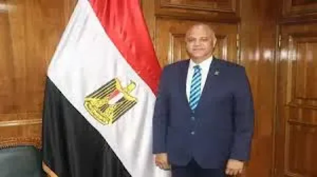 محافظ القليوبيه يتفقد اللجان الانتخابيه