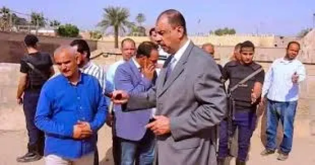 محافظ سوهاج يوجه بسرعه رفع مستوى الخدامات بمنطقه ميريت