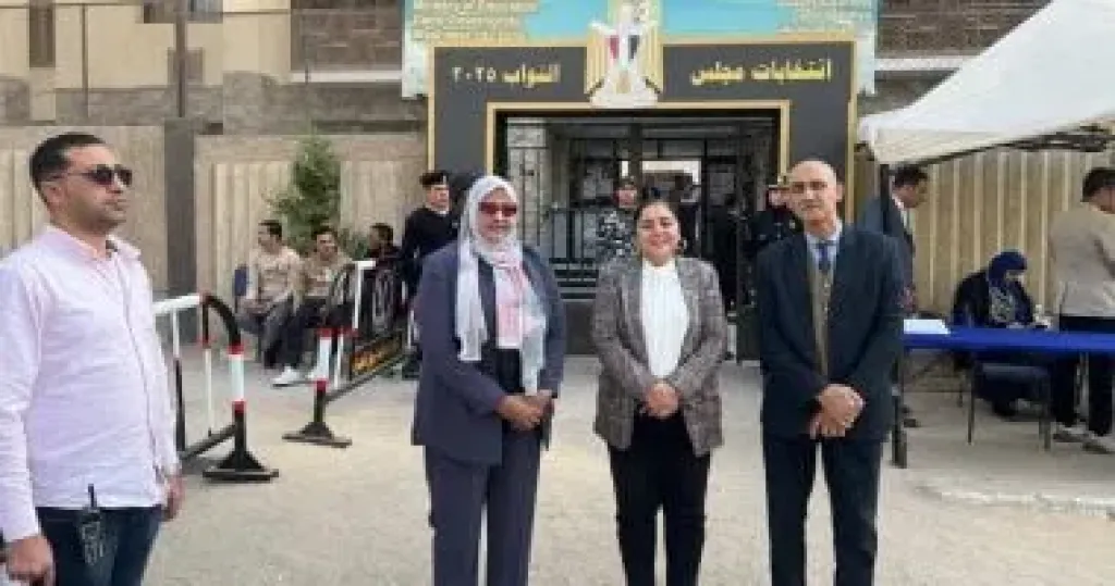 نائب محافظ القاهرة تتدلى بصوتها