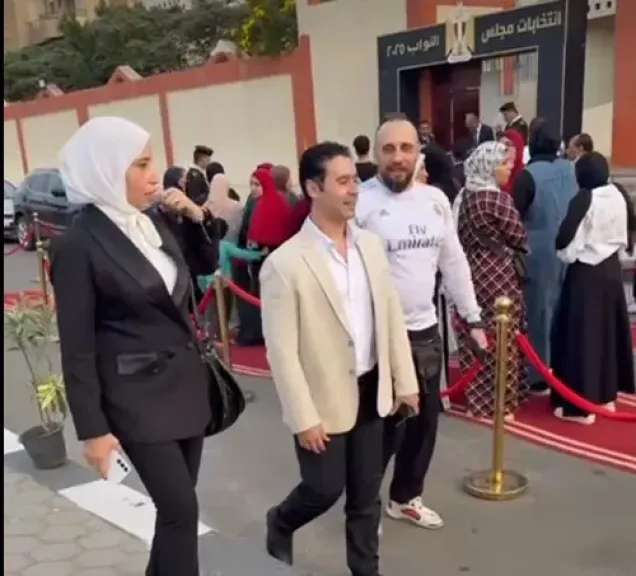 جانب من الجولة للمرشح 