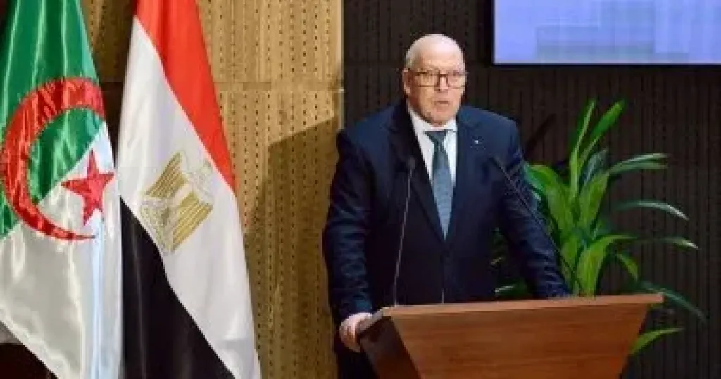 يحيى بشير وزير الصناعة الجزائرى