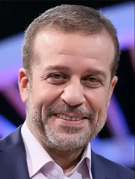 النجم شريف منير 
