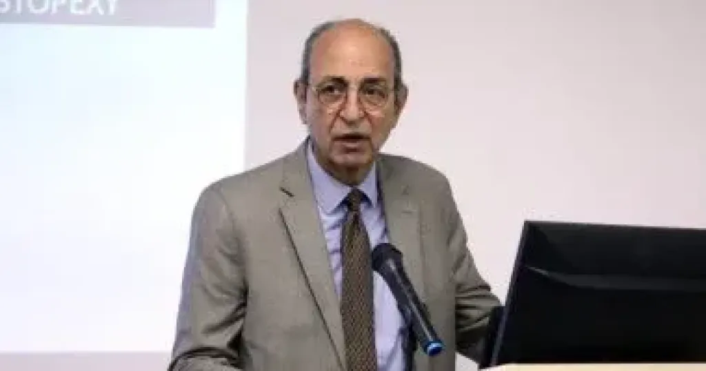 الخبير المصرى العالمى الدكتور ماجد حسين