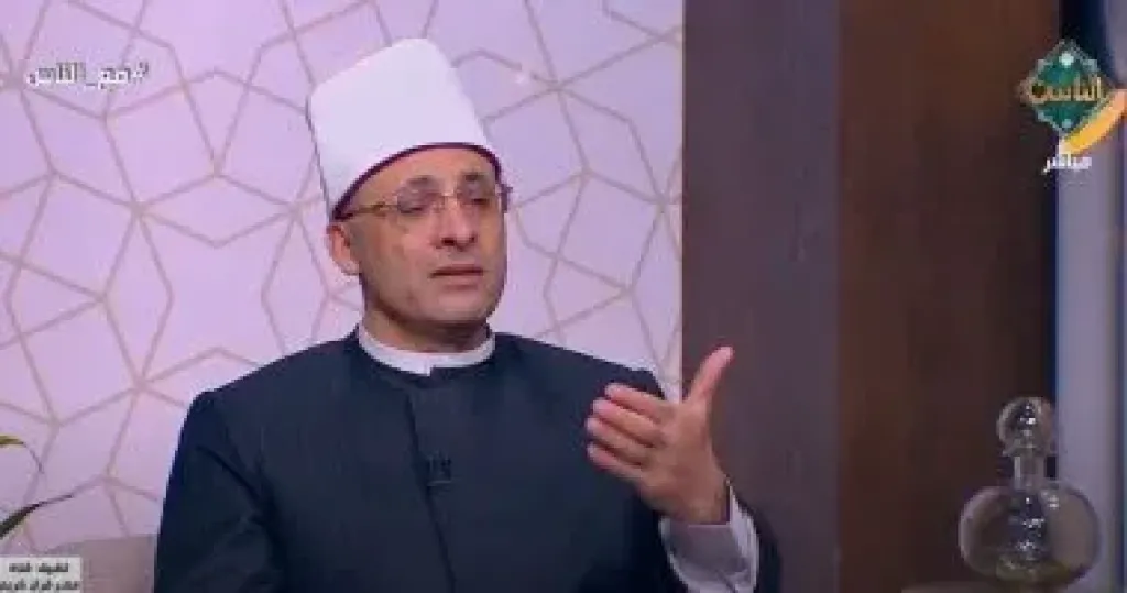 الدكتور هشام عبد العزيز