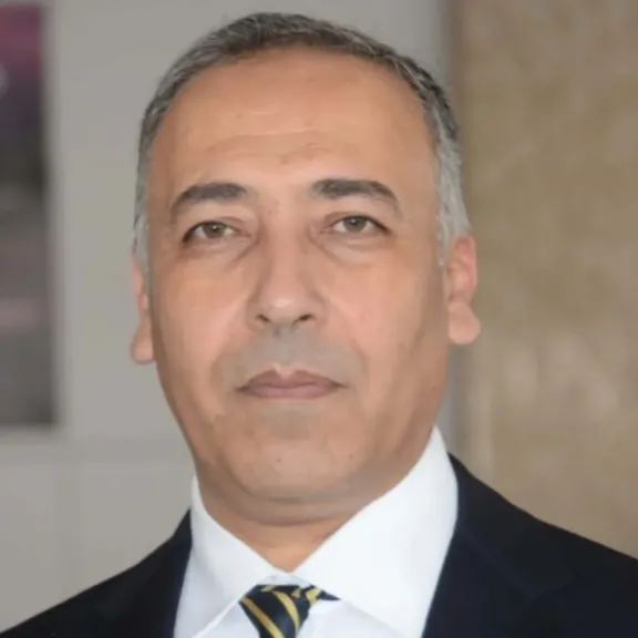 حسين شريف