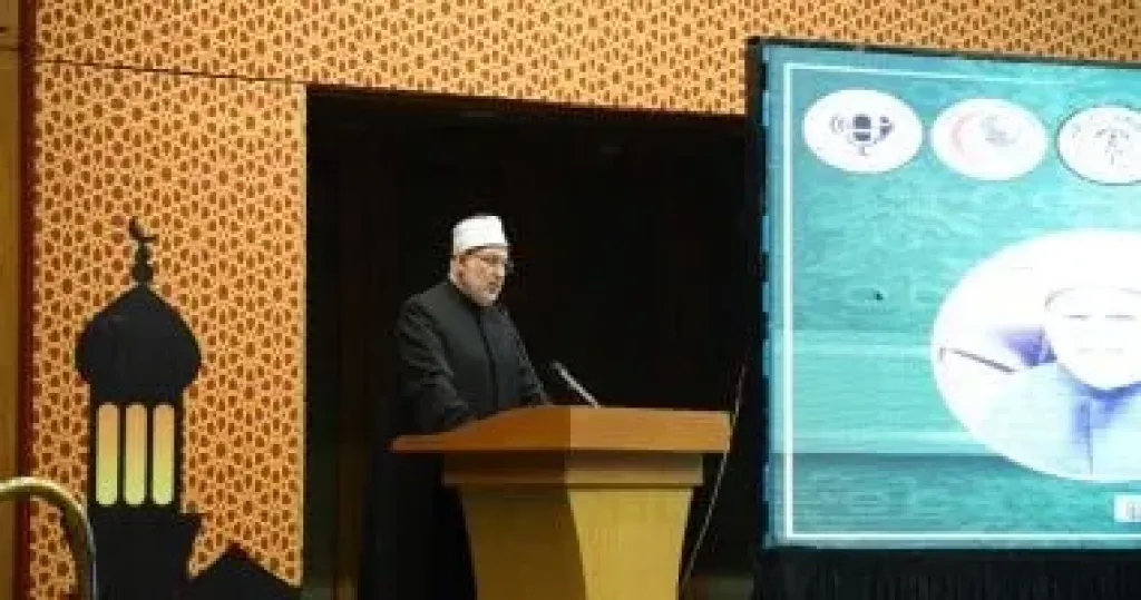 الدكتور محمد الضويني وكيل الأزهر الشريف خلال المؤتمر