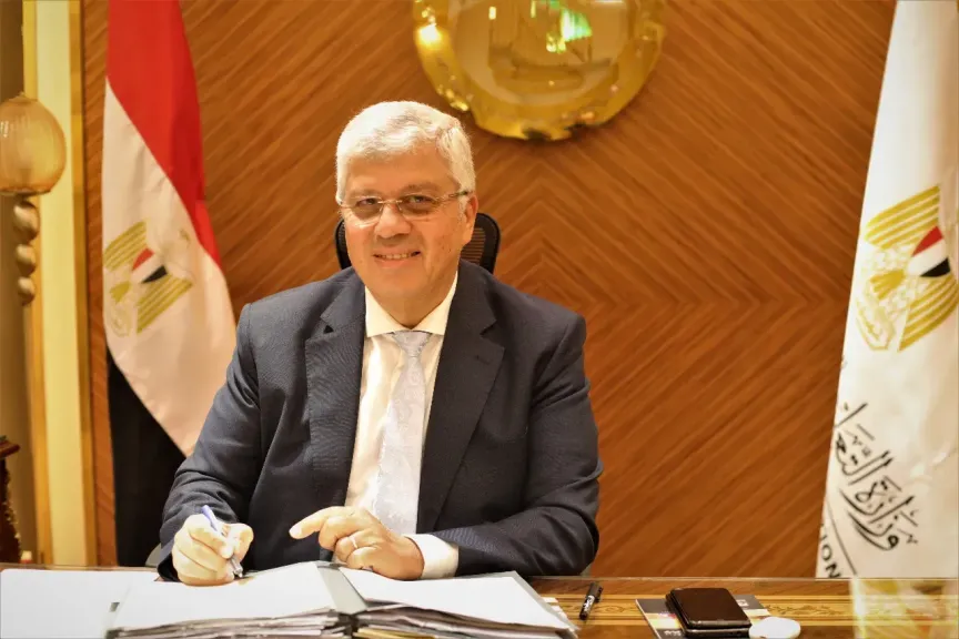  وزير التعليم العالي