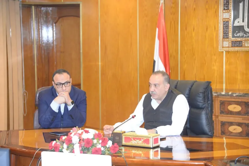 محافظ أسيوط 