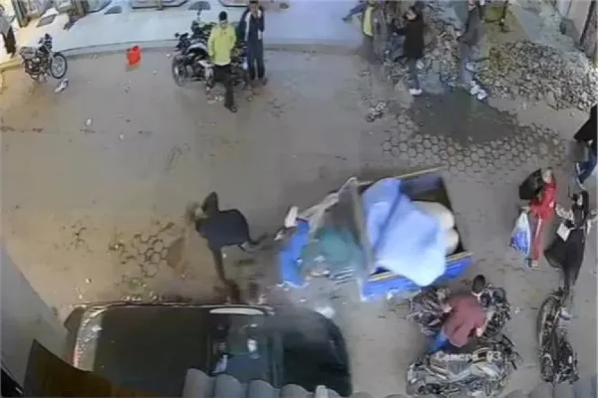 صور من الحادث