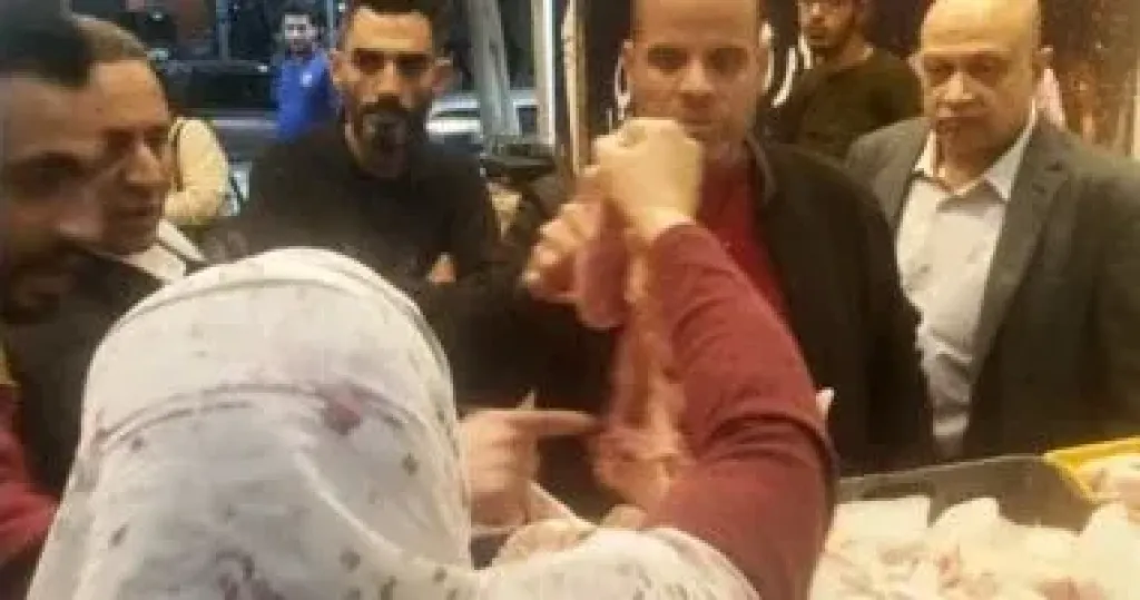 غلق محل غير مرخص بالجيزة بسبب دواجن غير صالحة
