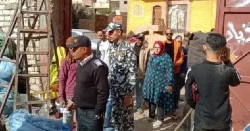 محافظ الإسماعيلية يتابع جهود وحدة تنظيم المخلفات