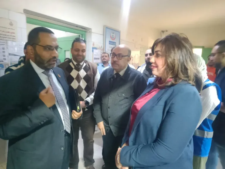 جانب من متابعه 