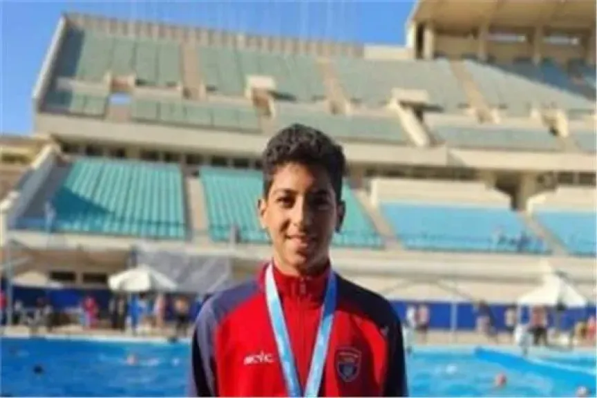 يوسف محمد لاعب نادي الزهور
