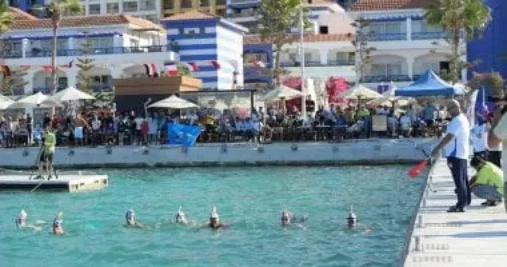حمامات سباحة 