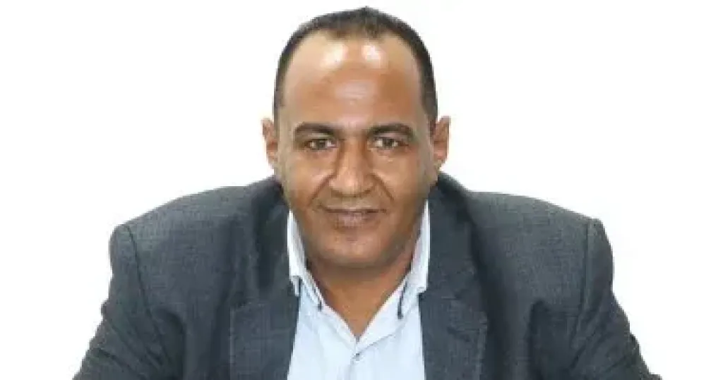 الدكتور أبو بكر القاضي الأمين العام لنقابة الأطباء