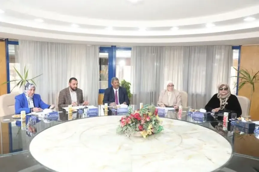 جلنب من الاجتماع 