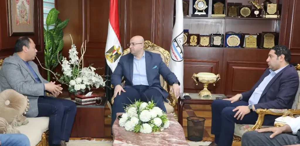 اجمتاع محافظ بني سويف مع رئيس هيئة تنمية الصعيد 