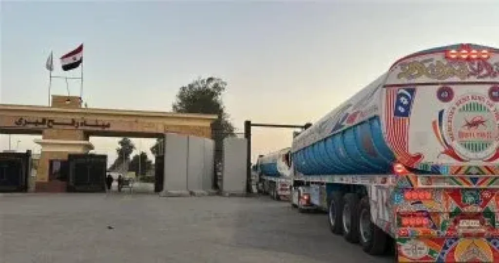 إطلاق قوافل زاد العزة