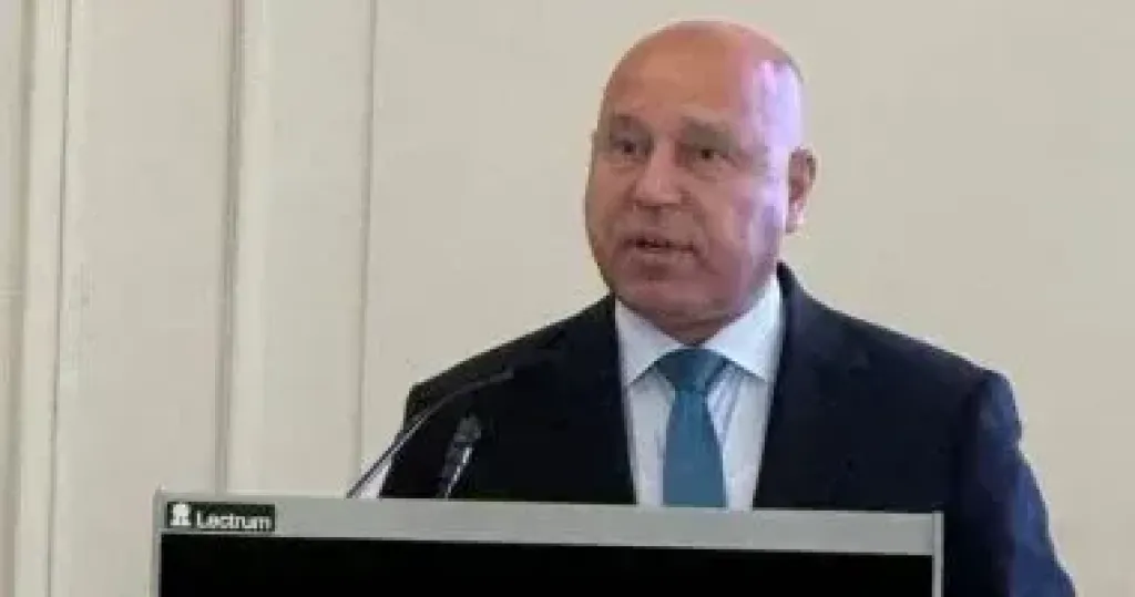 كامل الوزير 