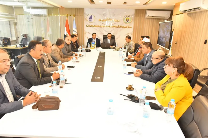 محافظ أسيوط 