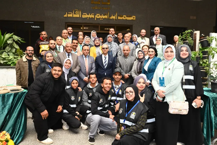 رئيس جامعة 