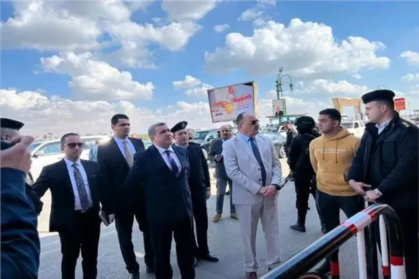 مدير أمن أسيوط ومساعد وزير الداخلية يتابعان لجان الانتخابات بأسيوط 