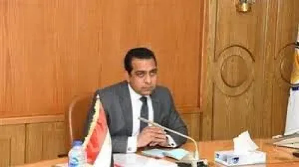 مستشفى المعبر الجامعى بقنا